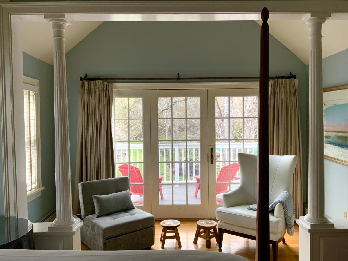 Hotel Four Columns Newfane
